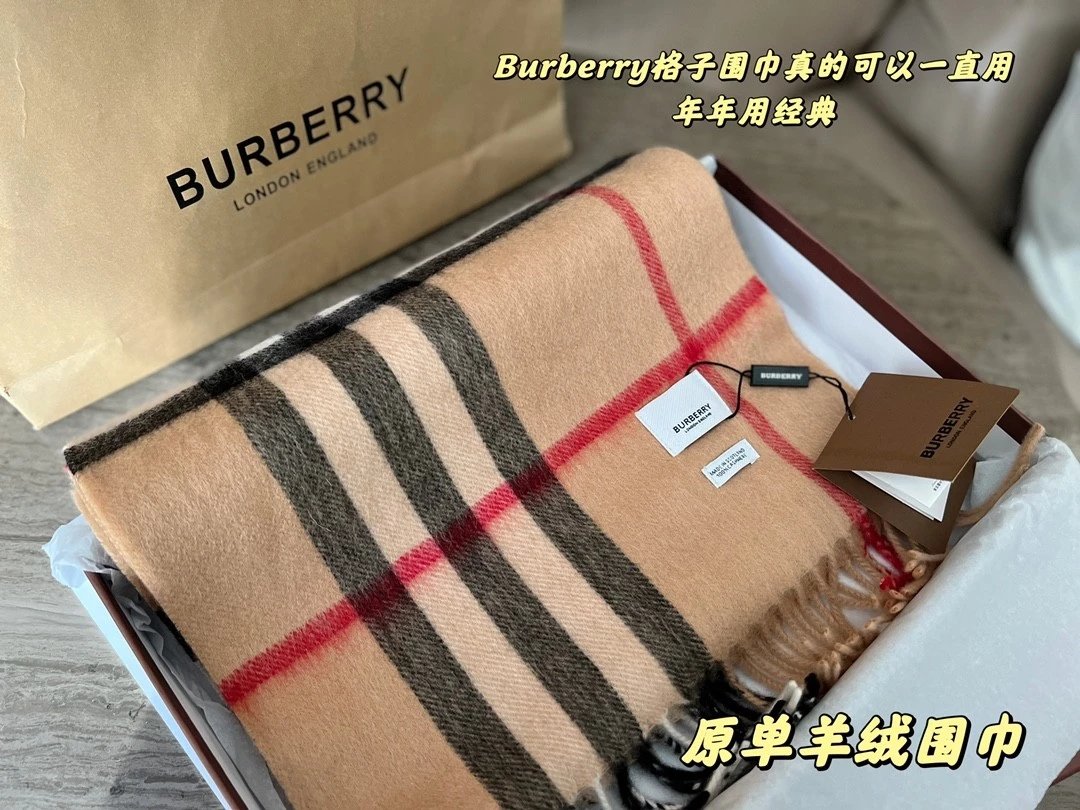 Burberry Classic Reversible Wool Scarf