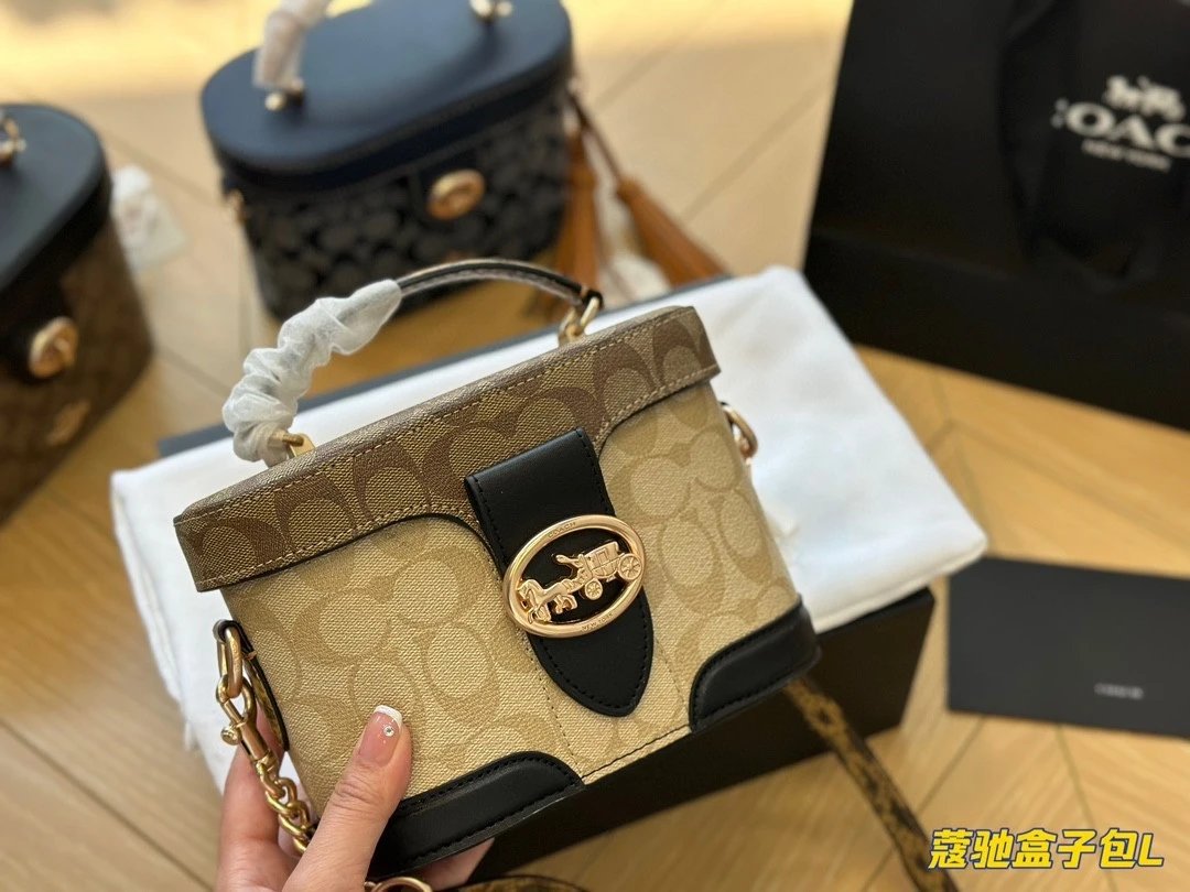 Coach Vintage Cosmetic Case Pouch