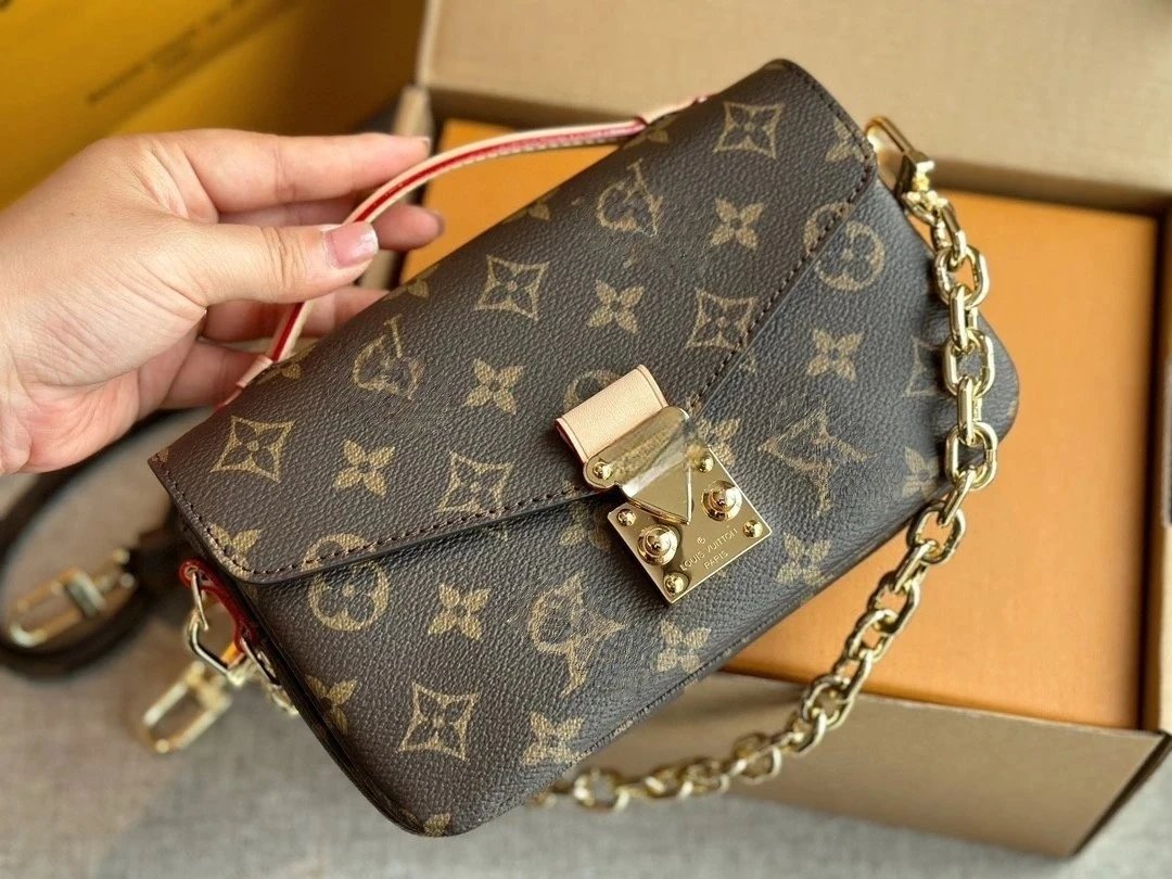 Louis Vuitton Small Messenger Shoulder Bag