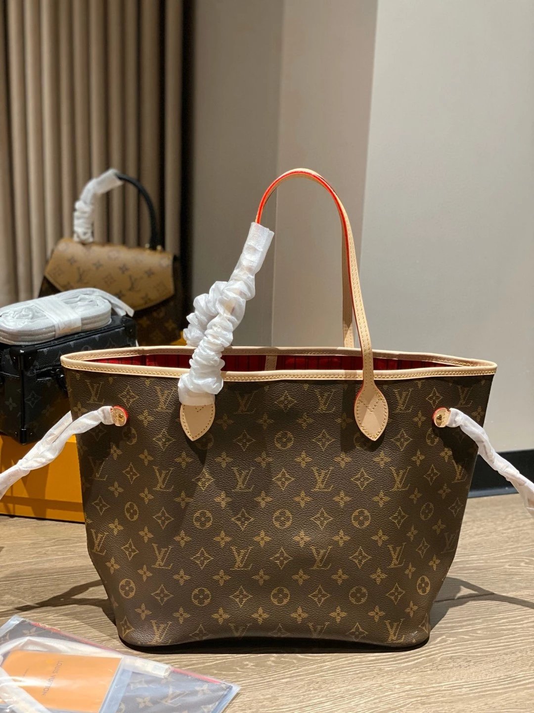 Louis Vuitton Neverfull MM Tote Bag