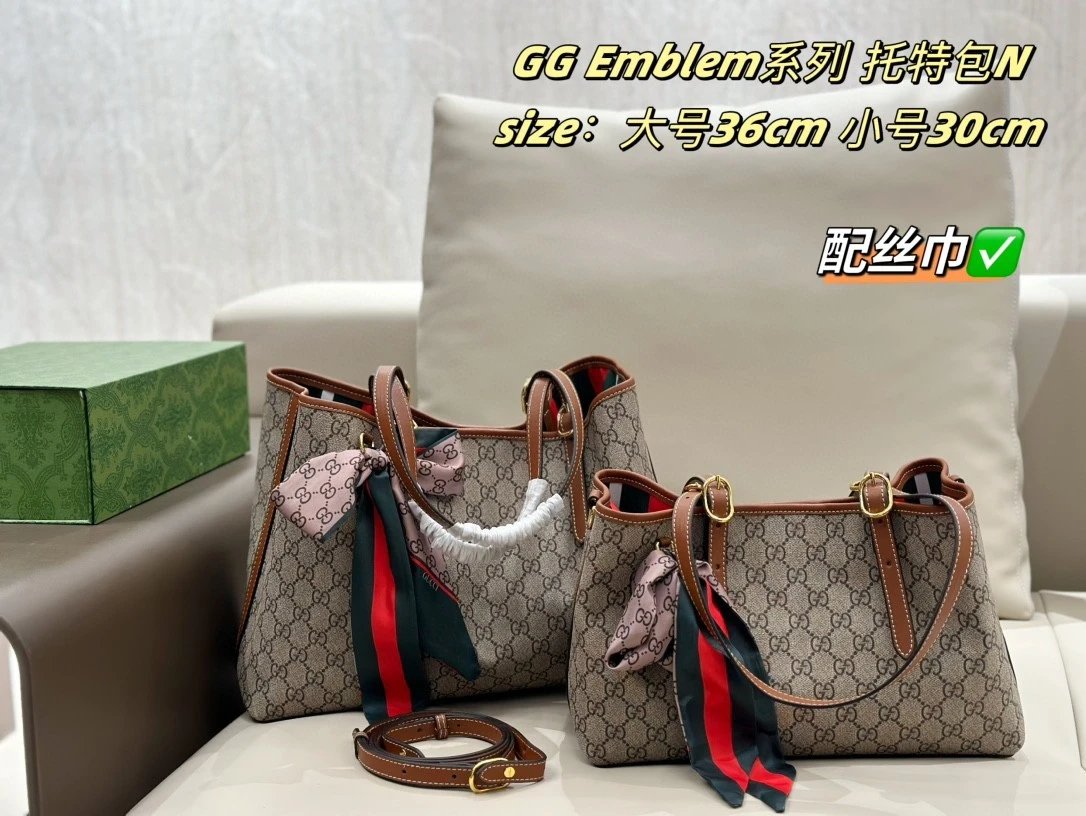 Gucci Emblem Leather Tote Bag
