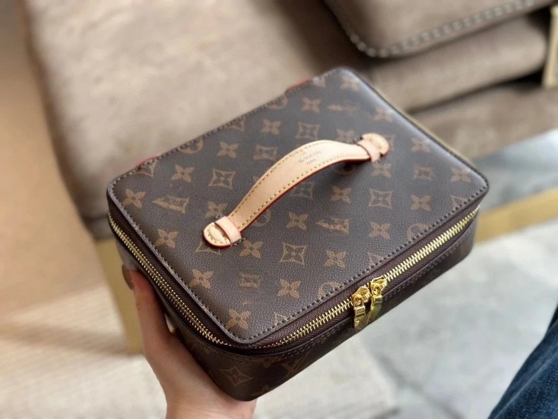 Louis Vuitton Vintage Nice Vanity Case Bag