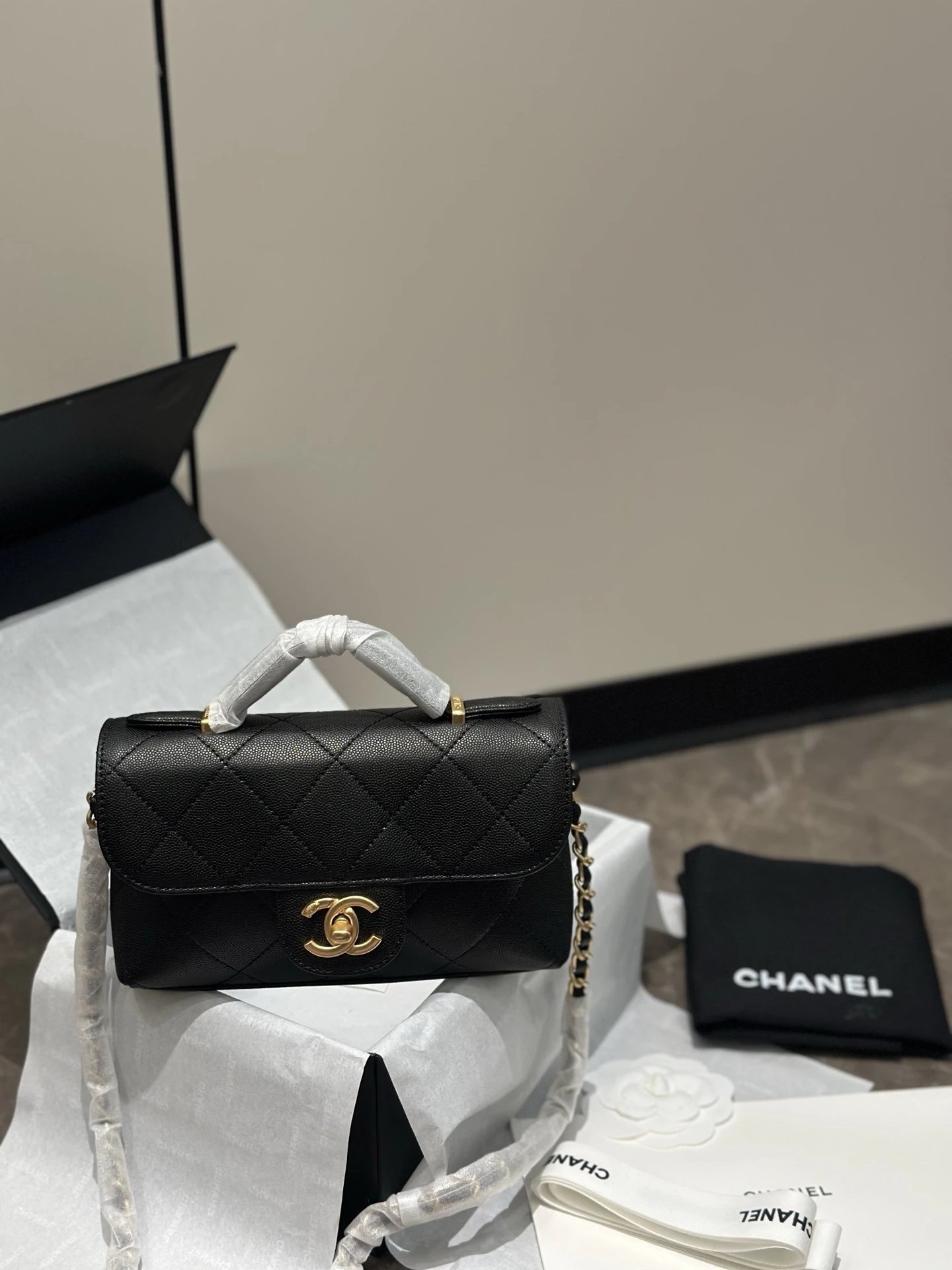 Chanel 25K Caviar Flap Doctor Bag