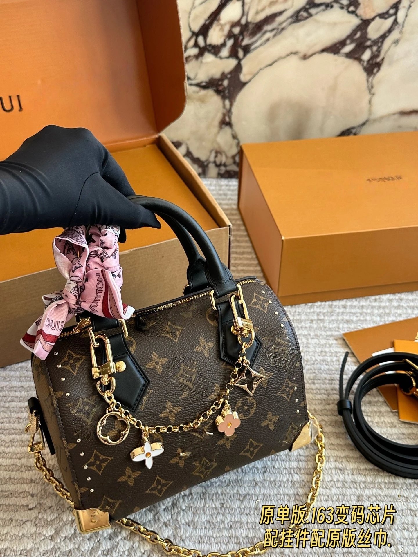 Louis Vuitton Speedy 20 Pillow Bag