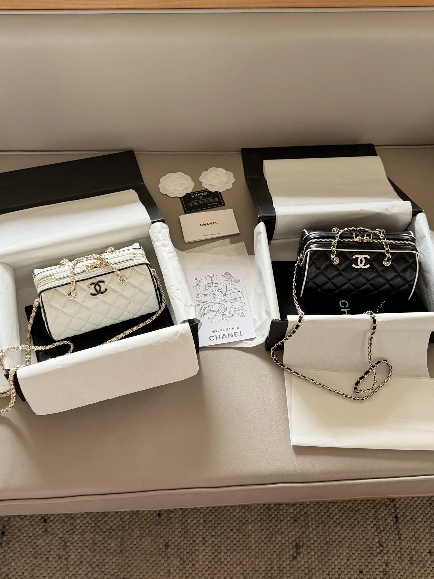 Chanel 25P Panda Bowling Chain Bag