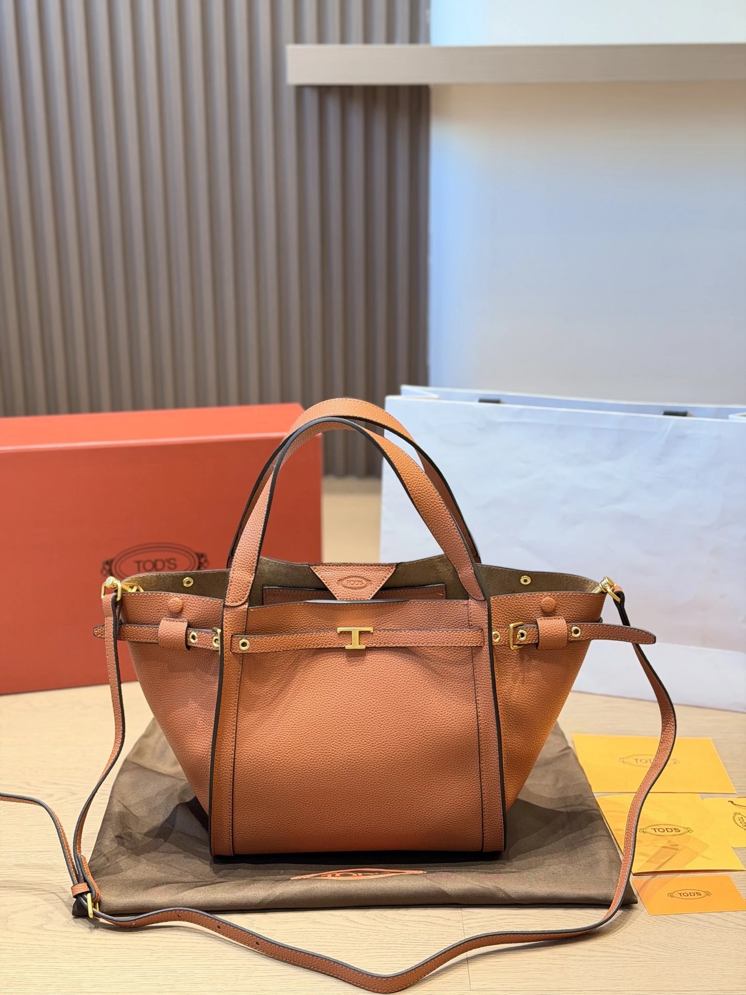 Tods T Timeless Leather Tote Bag
