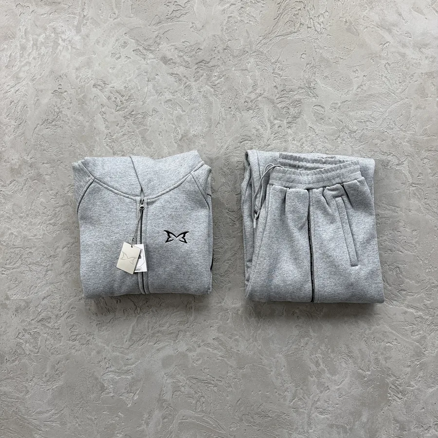 ME piping tracksuit