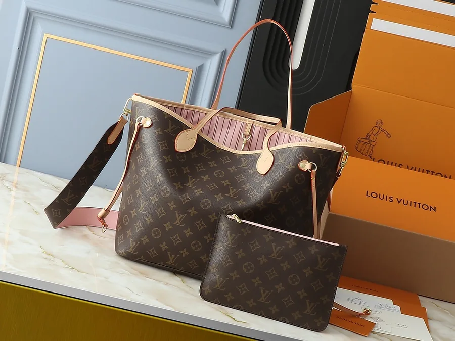 LV Neverfull MM Tote + Pouch (Rose)