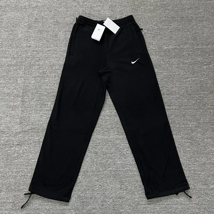 NK baggy sweatpants