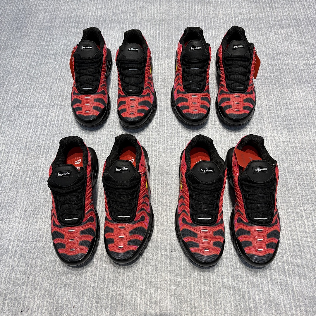 Supreme nike tn shoes