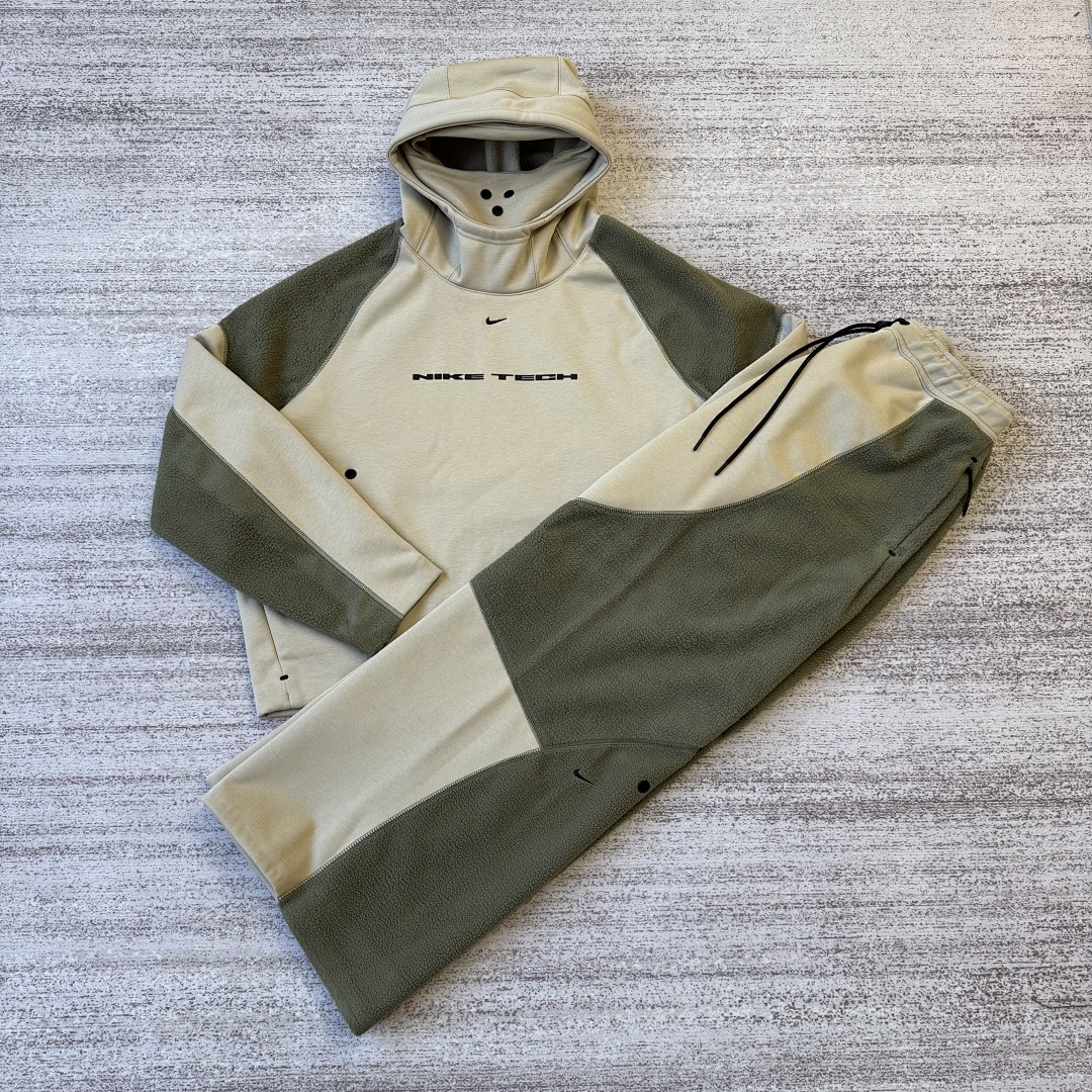 Nike tech boreas tracksuit（desert color）