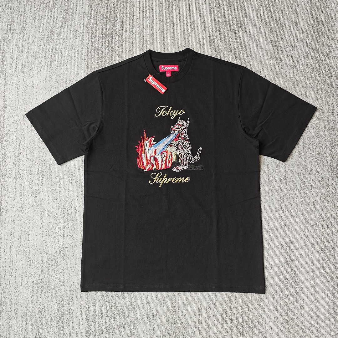 Supreme tee