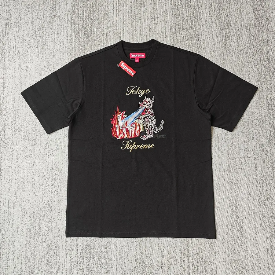 Supreme tee