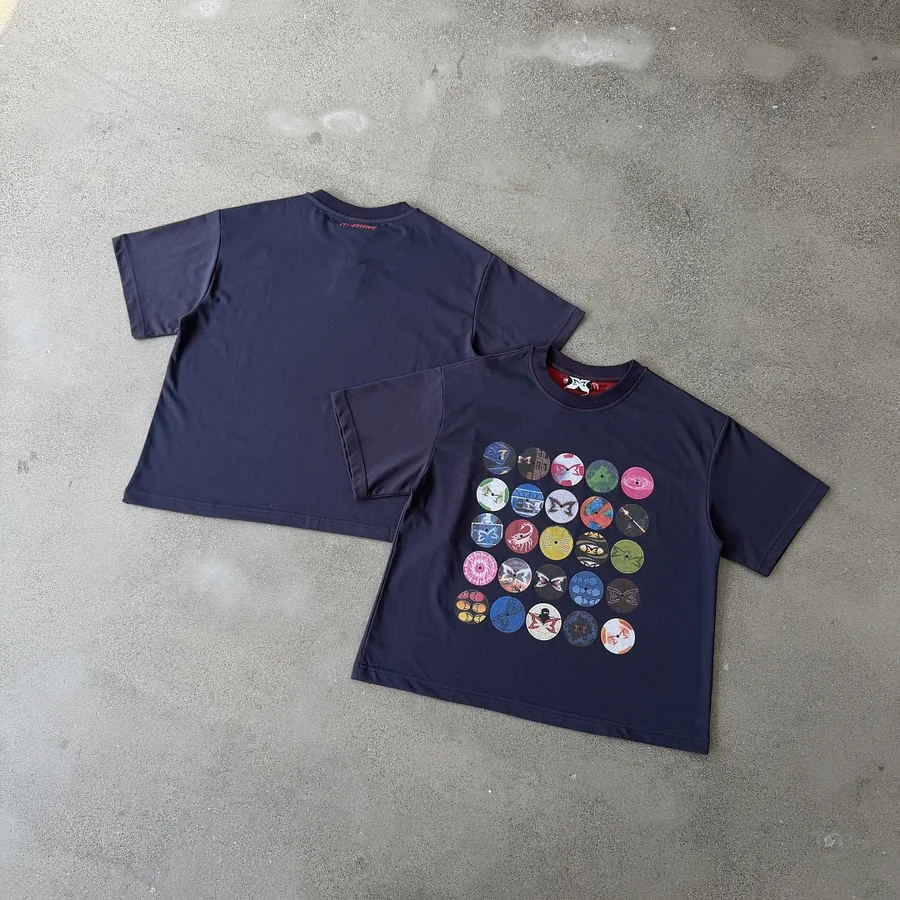 Circle Badge Print Tee in Navy