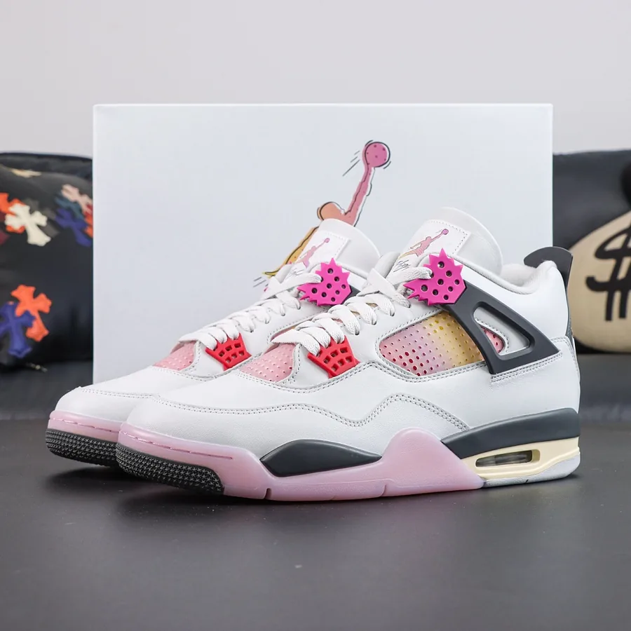 JA1135-100 Comic Print Sneakers