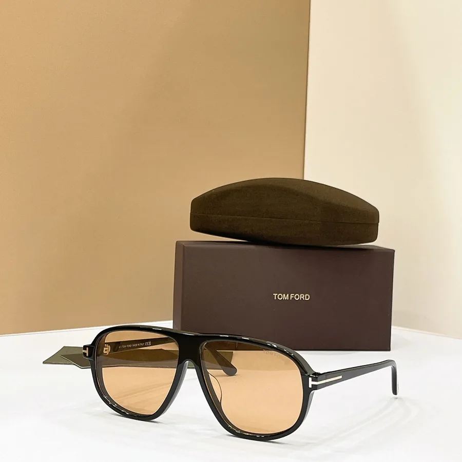 Tom Ford Aviator Sunglasses Brown