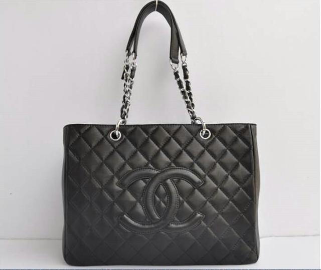 Vintage Quilted Metal Chain Shoulder Bag