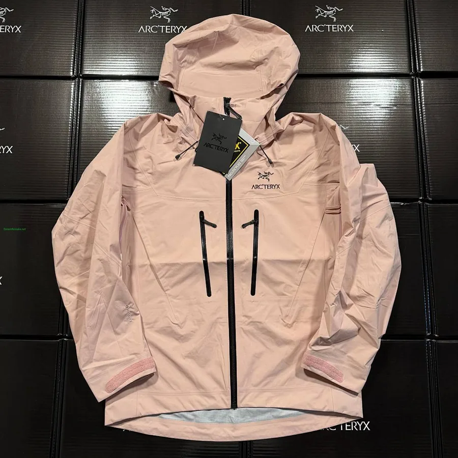 Arc'teryx Beta SV Jacket Pink