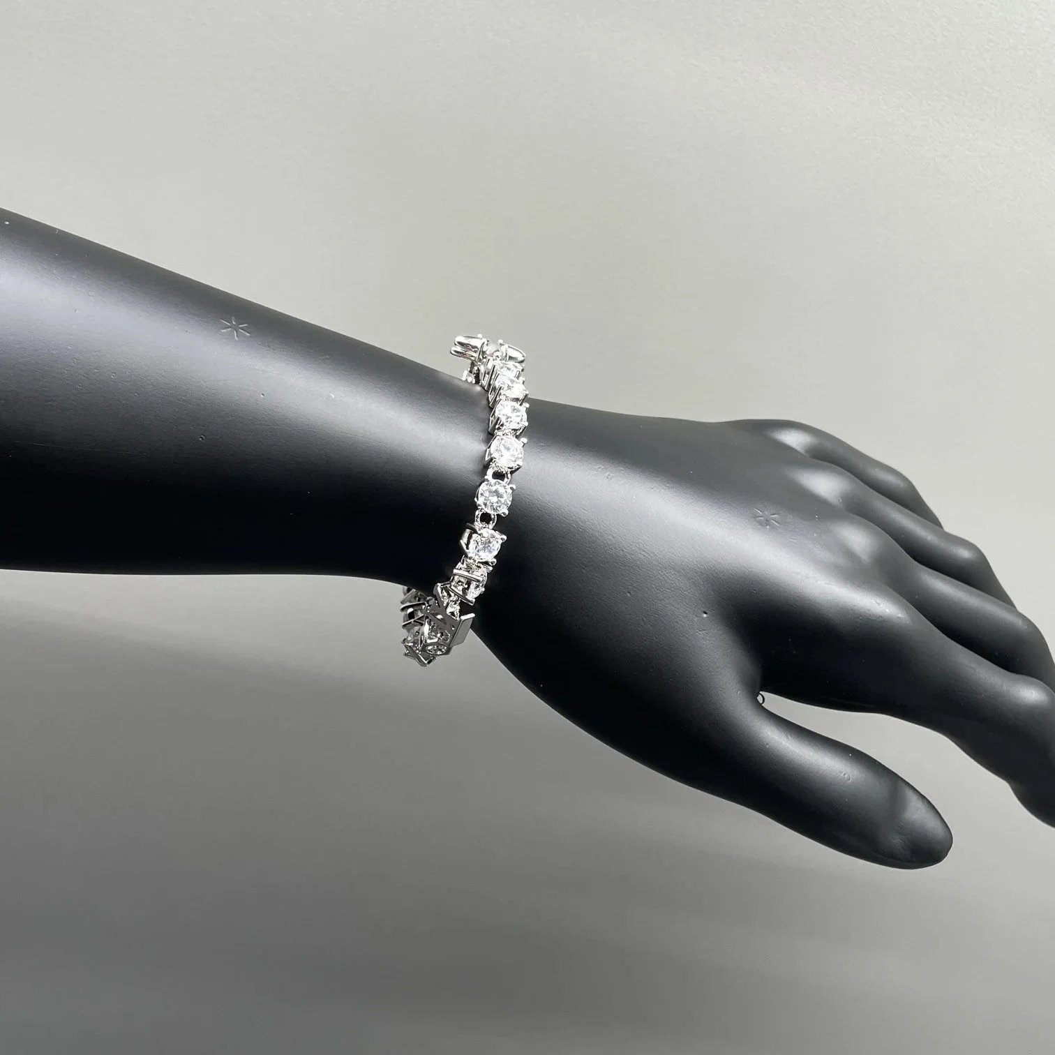 1v Zirconia Bracelet -le30153