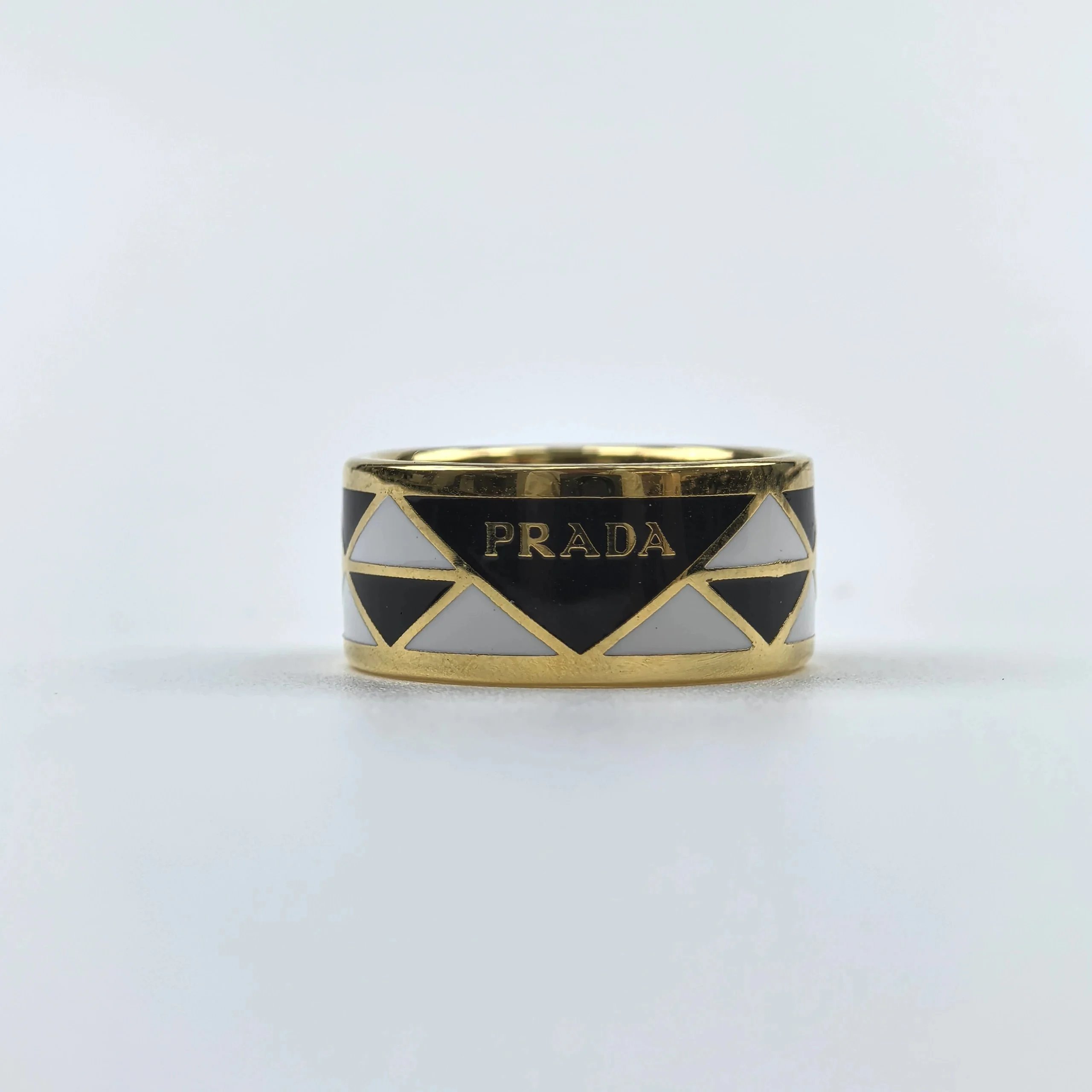 P Enamel Ring -p30801