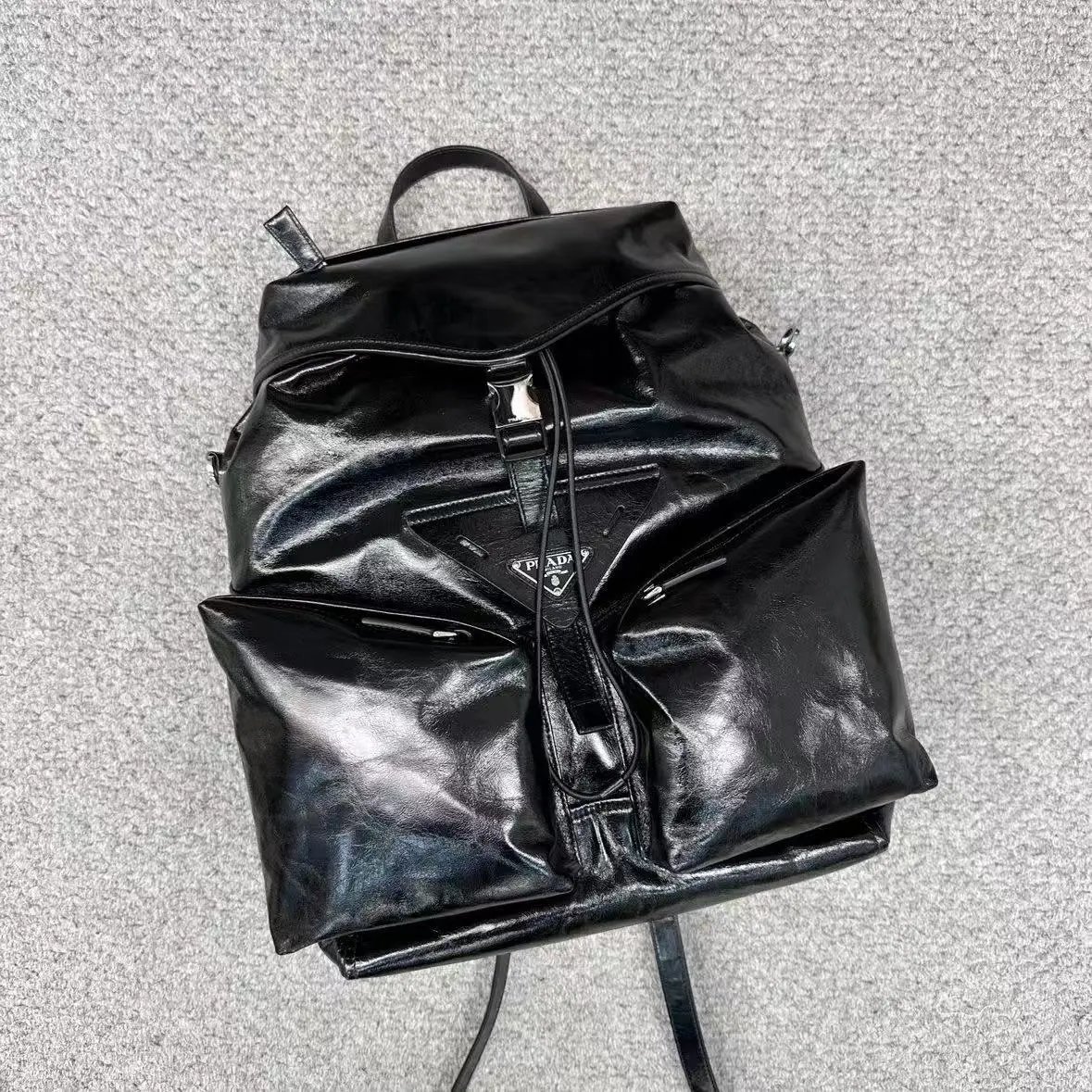 P 24ss Stylish backpack/oil wax leather/in-stock items