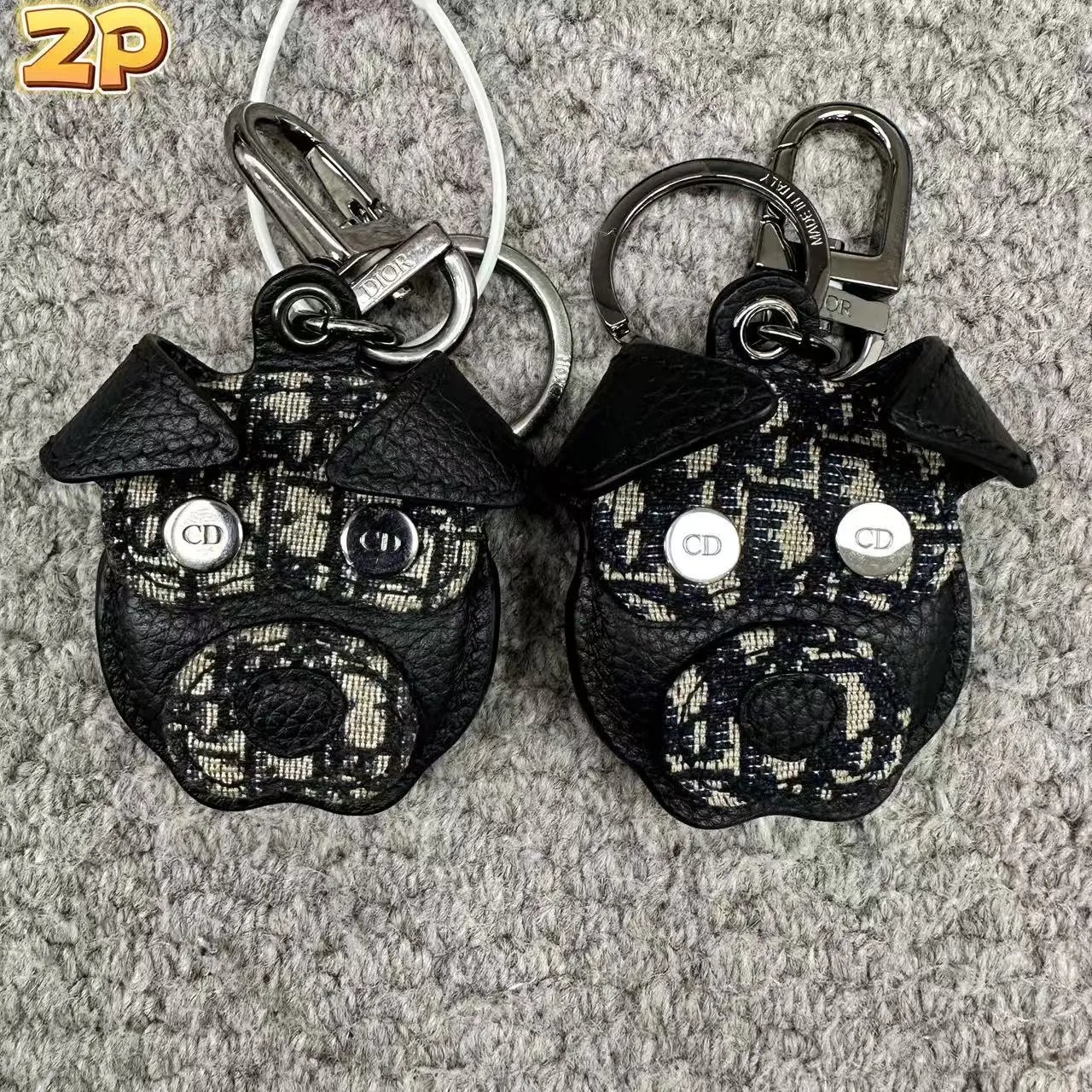 D little dog keychain