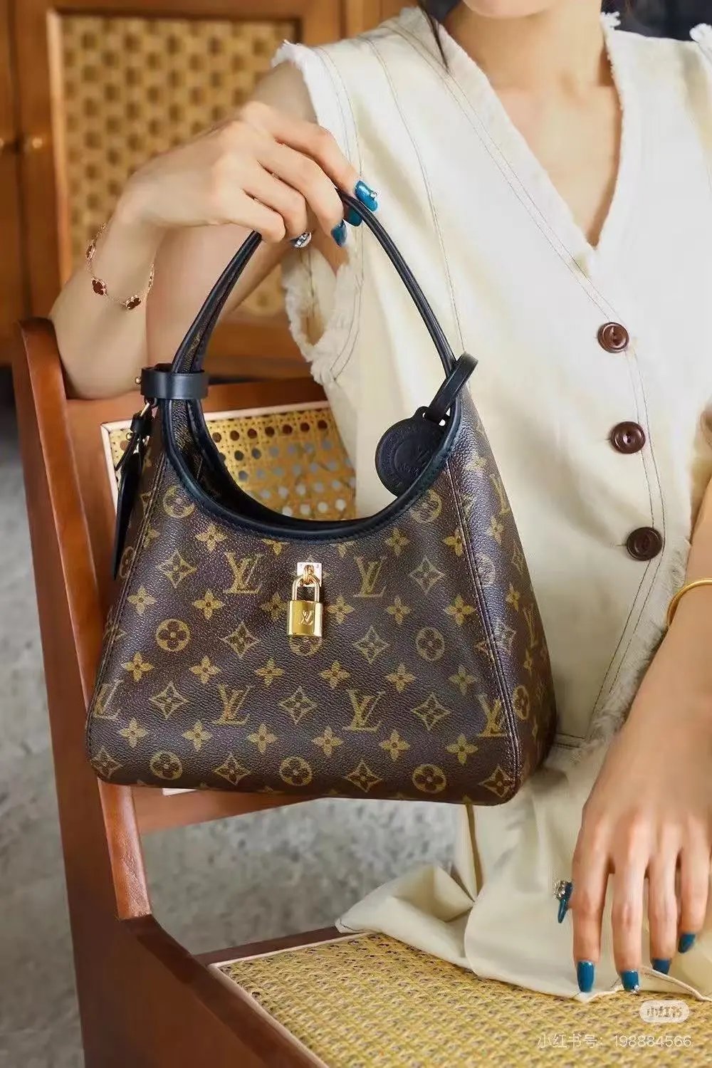 Monogram The Drop Underarm bag