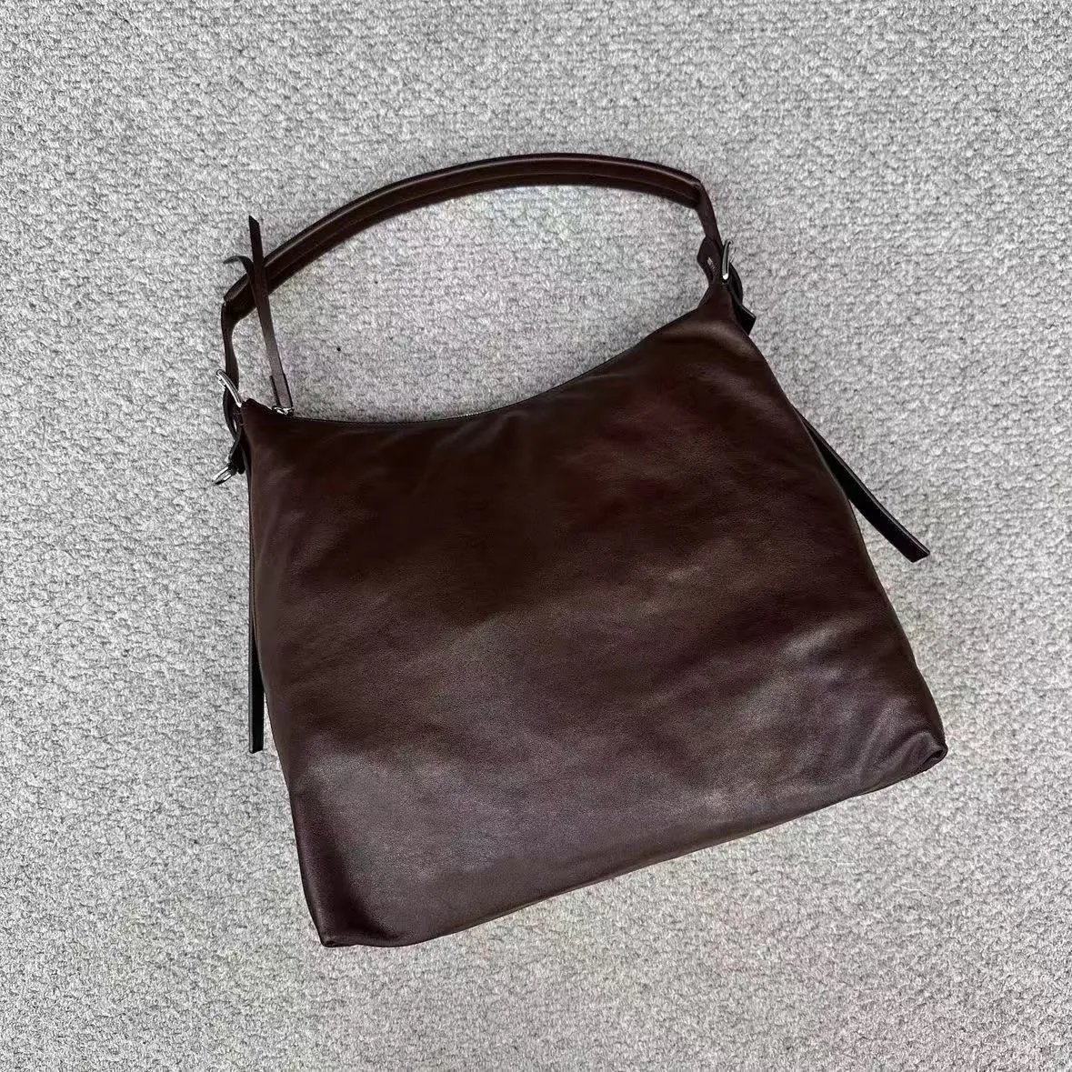 Lemaire hobo shoulder bag/Oak red