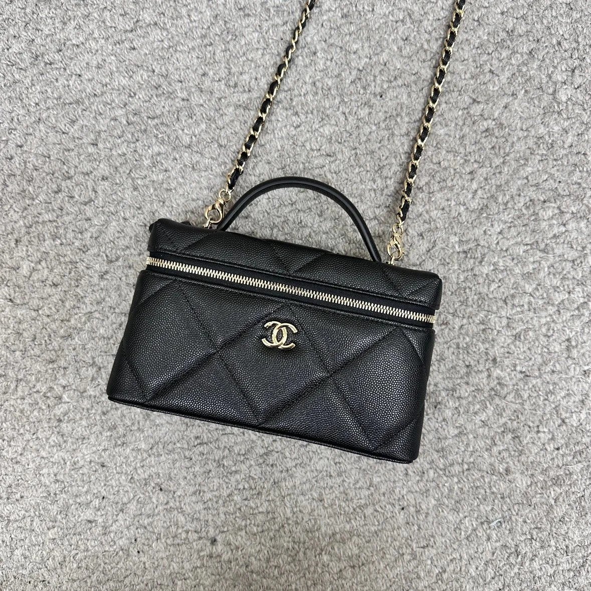 25K Large Checkered Box Bag
