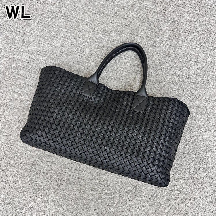 BV CABAT Woven Tote
